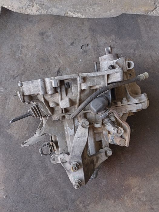 Cutie de viteze Dacia Logan Sandero benzină cu motor de 1.2