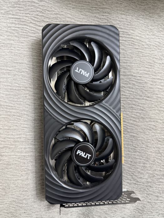 RTX 5060 8gb.