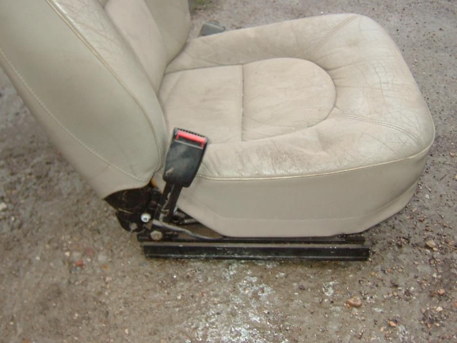 Кожени Автомобилни Седалки