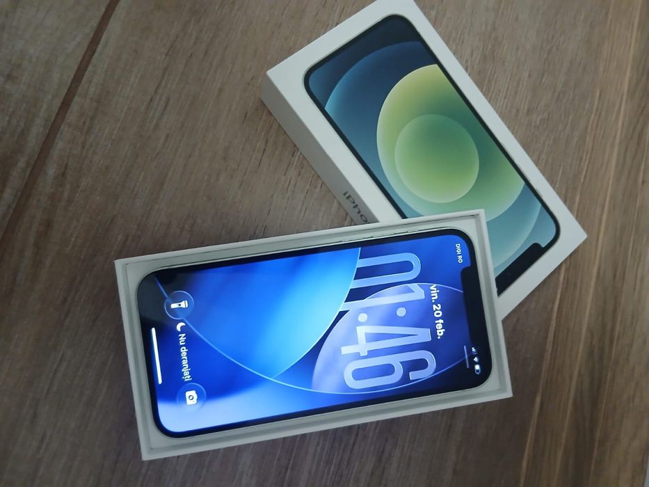 Vand iPhone 12 impecabil l cutie
