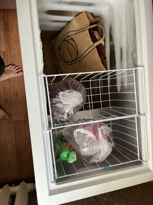 Продам морозильную камеру