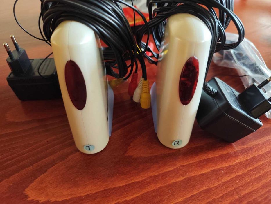 Wireless Audio Video Sender/Transmiter/ - Receiver - TV AV System Thunder TAV-001