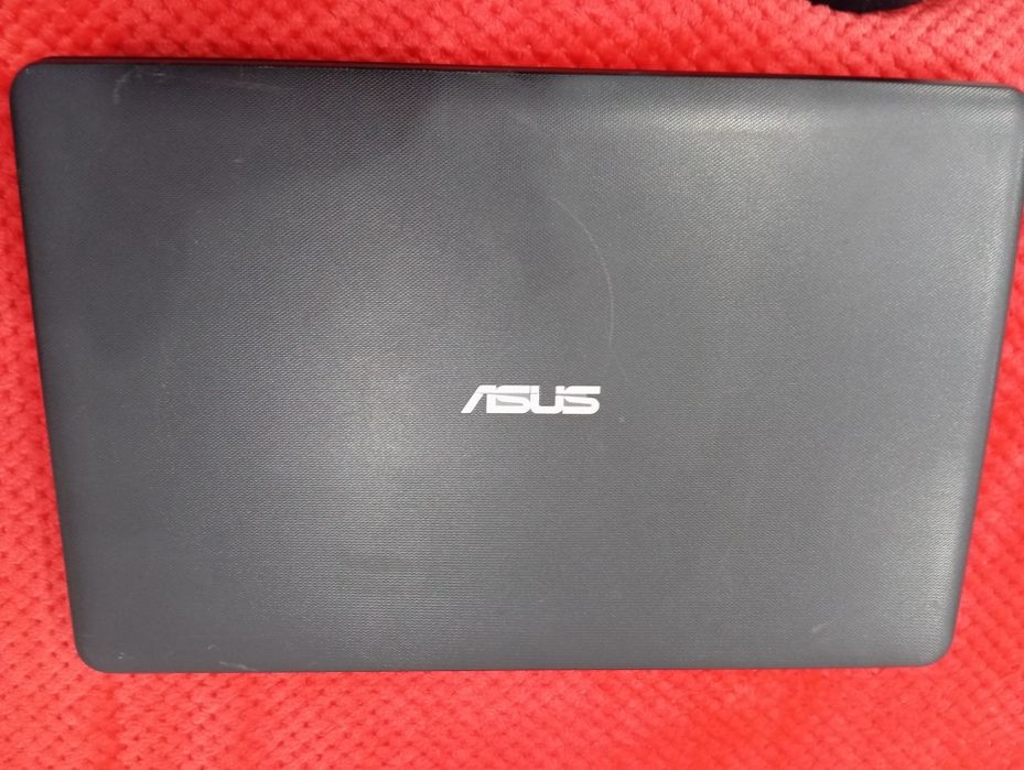 Asus R752L pentru piese