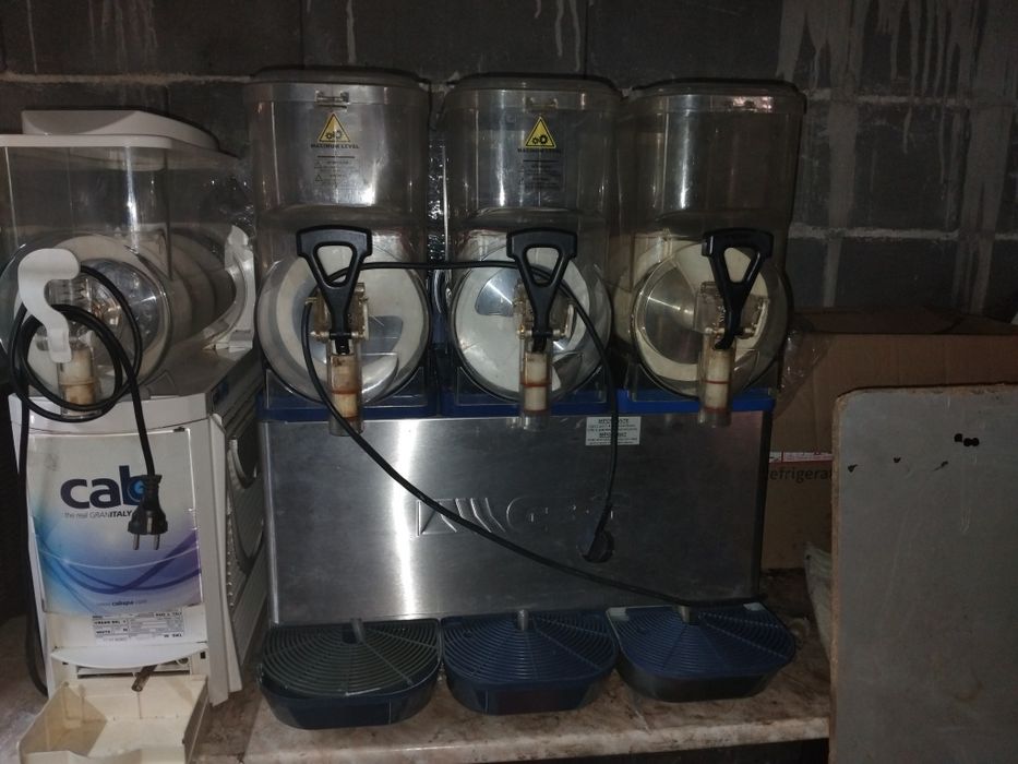 Скрежини машини с една , две вании 3 ванибр.