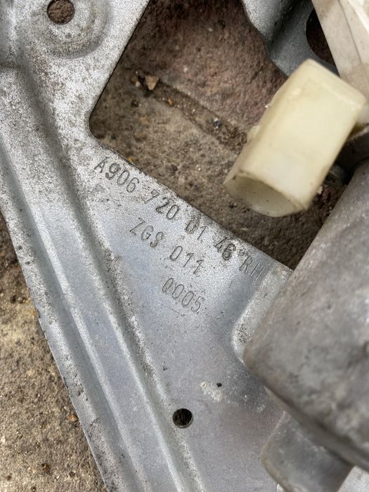 Macara dreapta fata Mercedes sprinter 2007-2016 motoras macara 2007