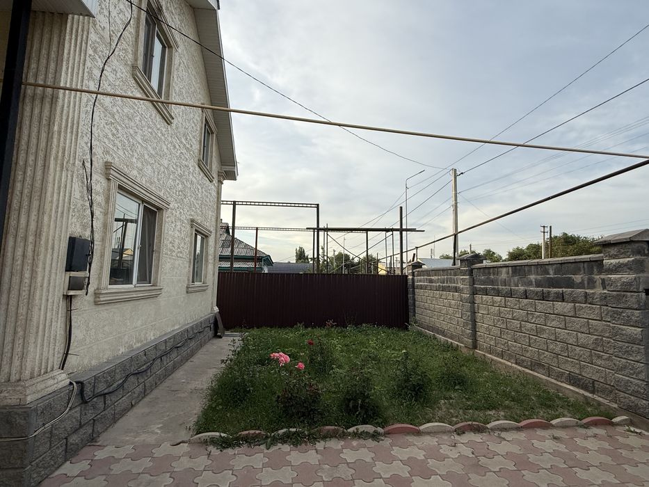 Продам дом в селе Абай