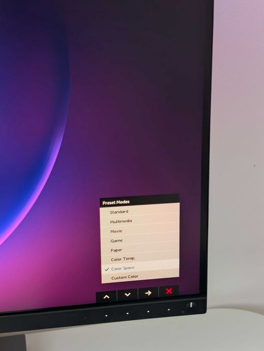 Dell UltraSharp UP2716D 27" QHD PremierColor – Професионален монитор