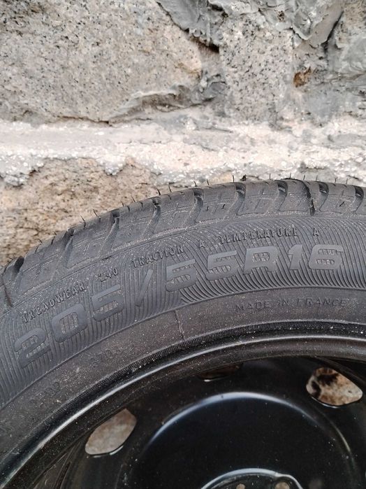 Чисто нова гума Goodyear със джанта за Пежо 307