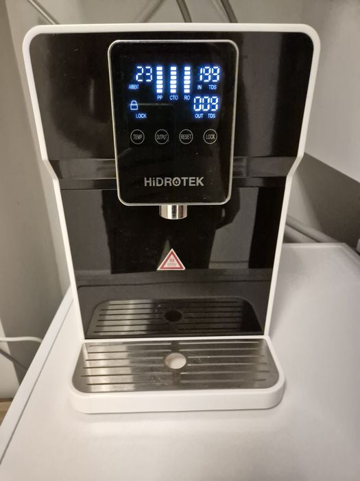 Диспенсър с обратна осмоза