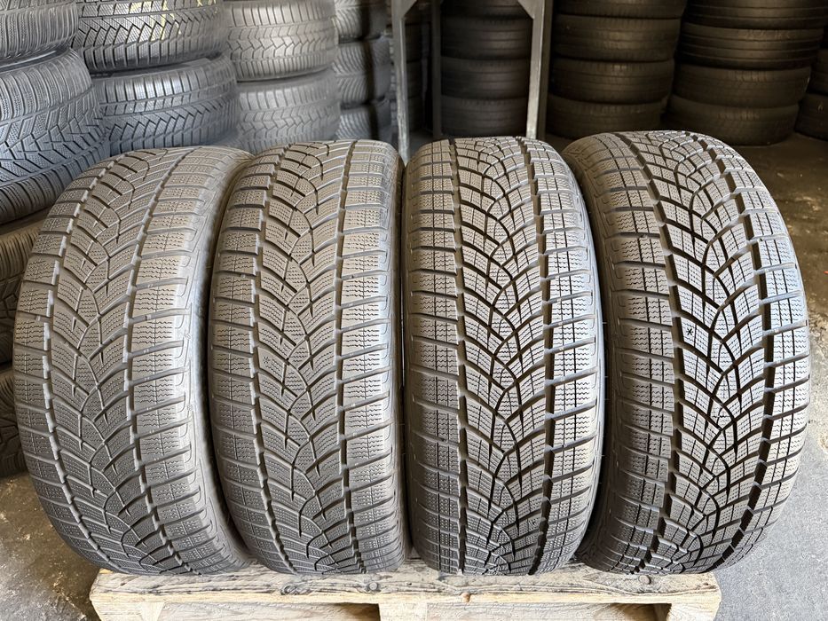 4 anvelope iarna 215/50/19 , GoodYear , 6-8 mm !
