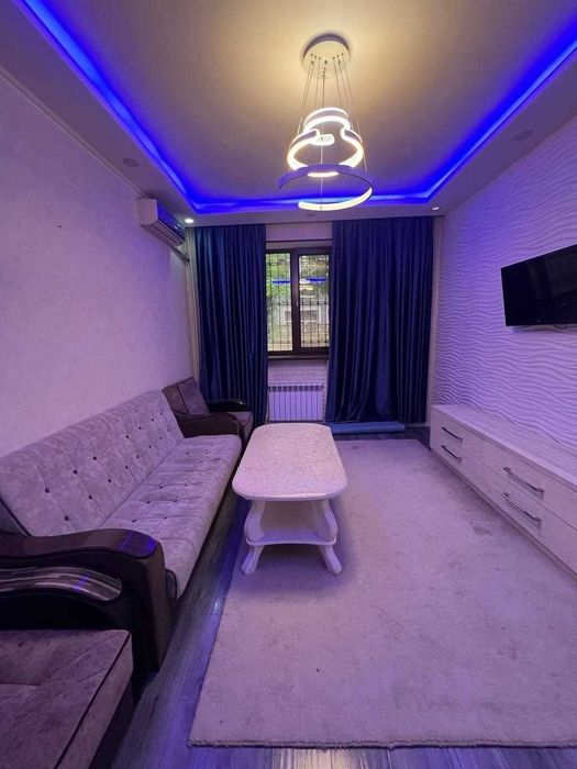 Высокопотолочка Чил-1 Кирпич 2/1/4 меб+тех Ориентир Халк Банк