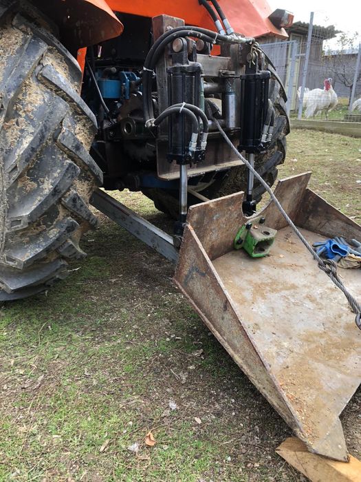 Vând troliu forestier în tiranti tractor UTB 445