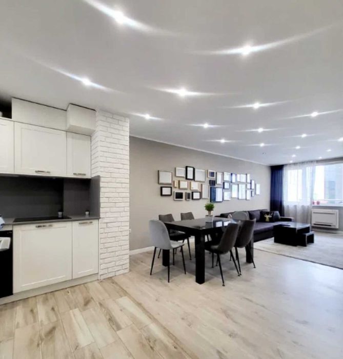 Продава се Тристаен апартамент в Пловдив, Кършияка - 104 кв.м за 1712 €/кв.м - Снимка #3