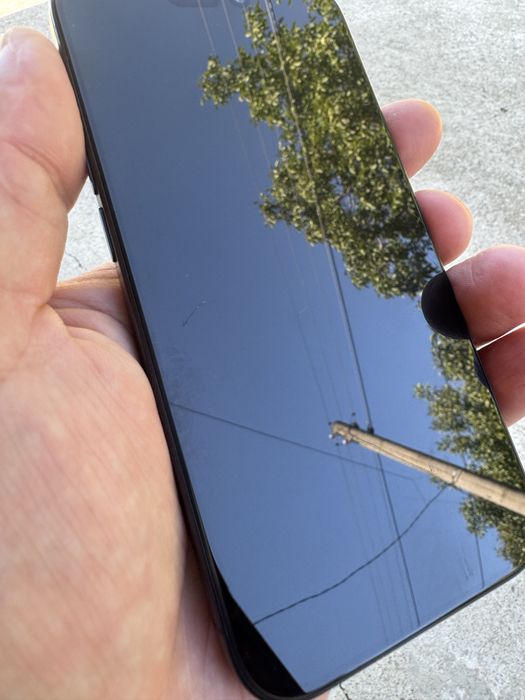 iPhone 15 Pro 128GB  89% батерия