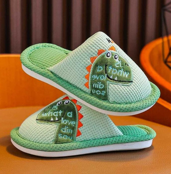 Продам тапочки детские