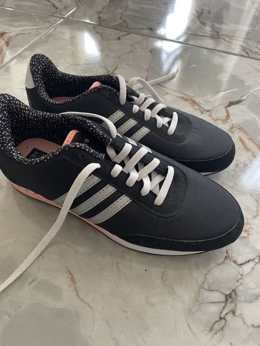 Маратонки Adidas