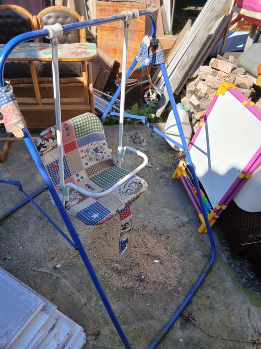 Мольберт качеля и столик для кормления