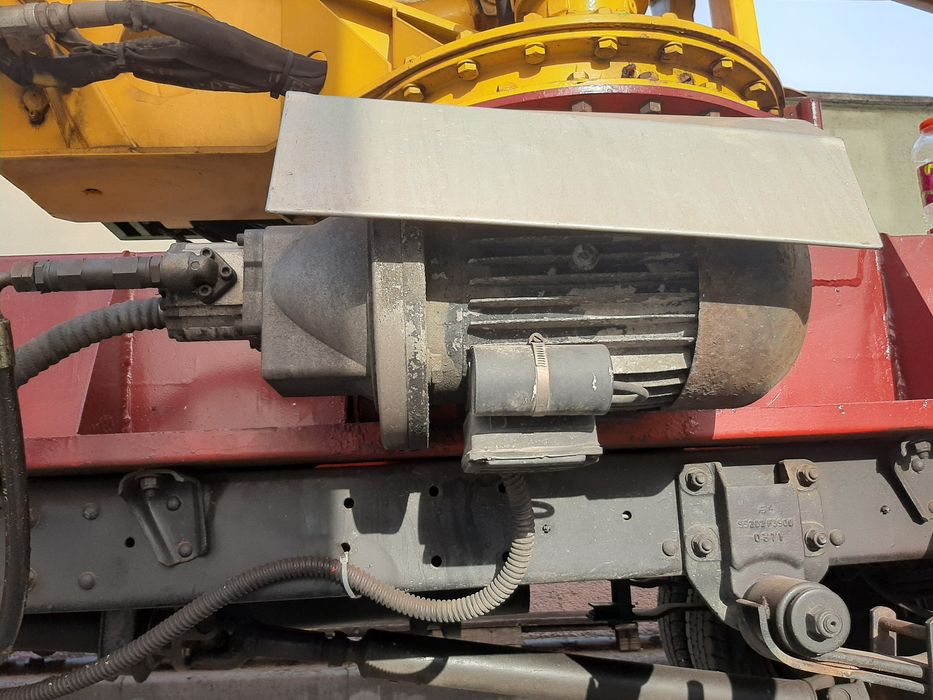 Автовишка Нисан кабстар