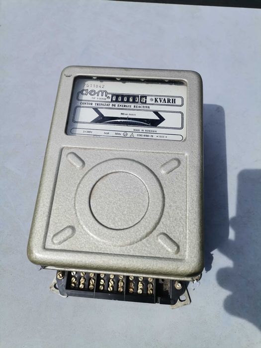 Contor trifazat produs in Romania, putin folosit