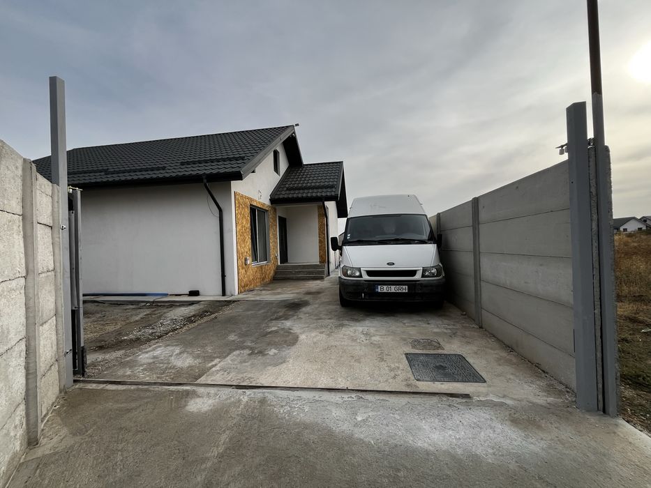 De vânzare casa individuala cu 3 camere situata în Orașul Pantelimon .