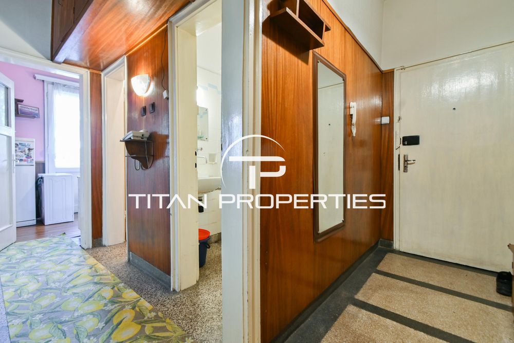 Продава се Тристаен апартамент в София, Център - 88 кв.м за 2955 €/кв.м - Снимка #10