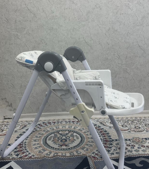 Стульчик для кормления.