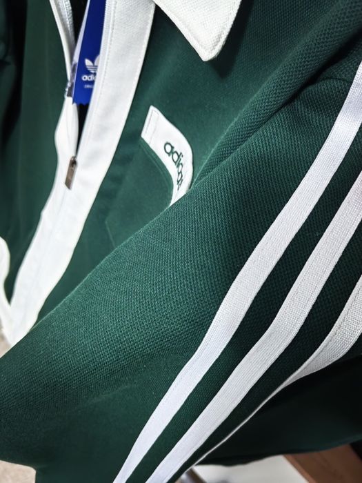 Trening Adidas. Calitatea originalului. Toate mărimile disponibile