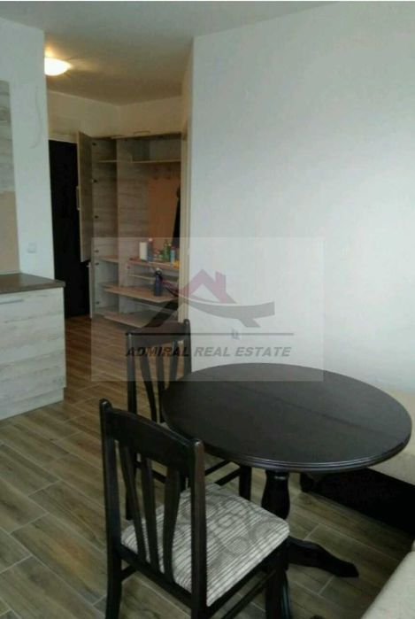 Дава се под наем Двустаен апартамент в Варна, Цветен квартал - 54 кв.м за 425 € - Снимка #1