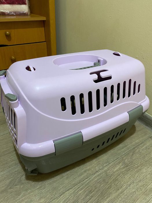 Переноска для кошек и собак