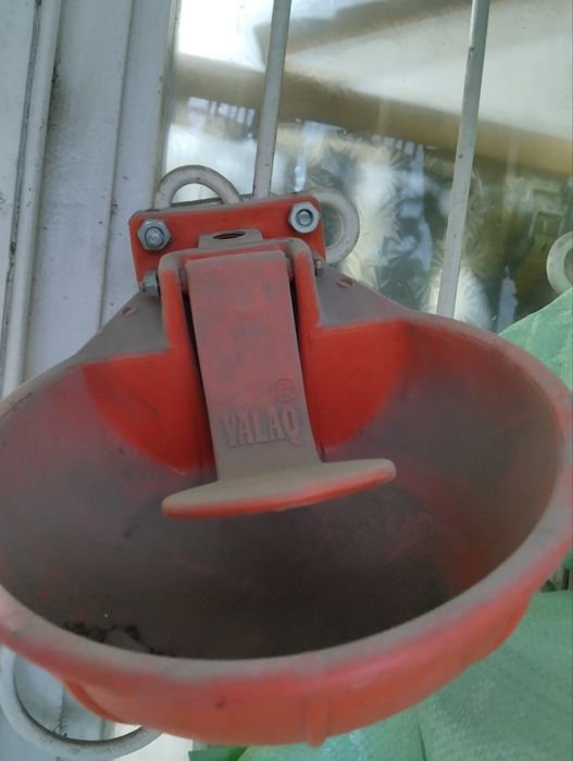 Поилка ниппель для животных