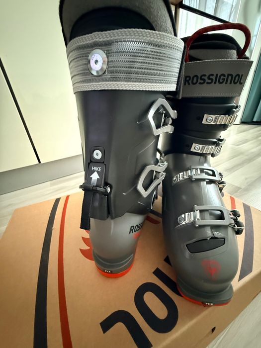 Vând clăparii mărimea 27,5 Rossignol TRACK 90 HV+
