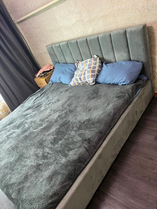 Продам кровать новая