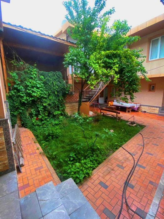 ПРОДАЕТСЯ ДОМ
Отличное Локация
Для проживания
И для Гостиницы