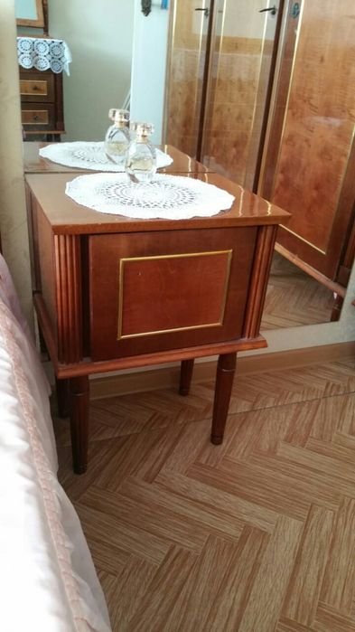 Продам спальный гарнитур