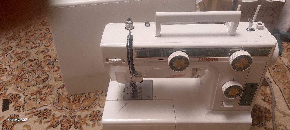 Janome   продам  срочно