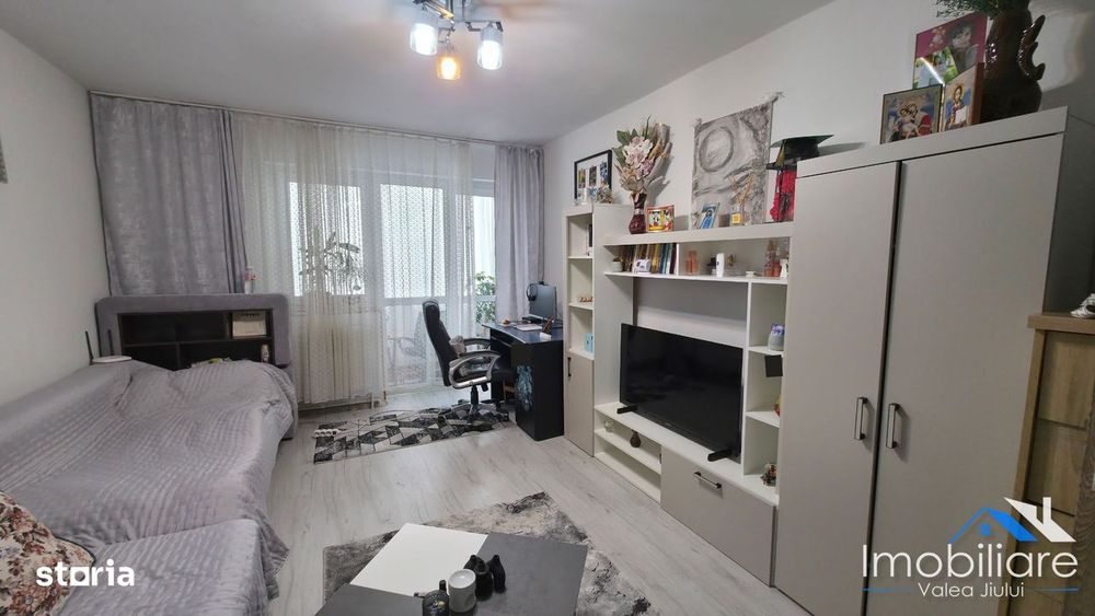 Apartament 2 camere decomandate – Lupeni | Bulevardul Pacii, Etaj 2/10