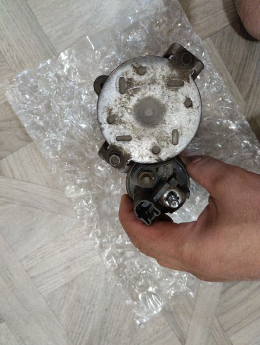 Продам стартер от приоры 2 на тросиковую коробку передач