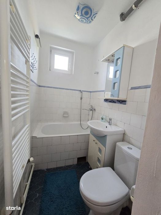 2 camere, Micro 19, zona Parma, etaj 1