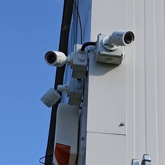 Instalam camere de supraveghere si sisteme anti efractie, monitorizare control acces, automatizari, sisteme video si audio, ploiesti ,
