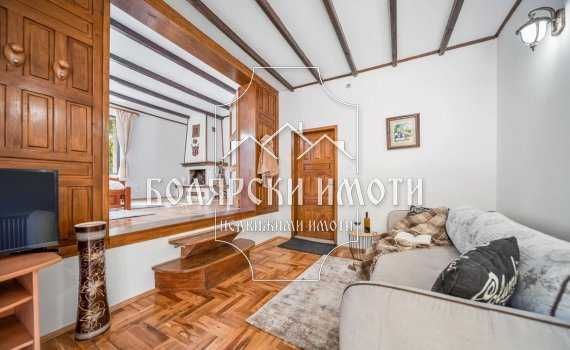 Продава се Къща в с. Хъневци, Област Велико Търново - 360 кв.м за 1857 €/кв.м - Снимка #16