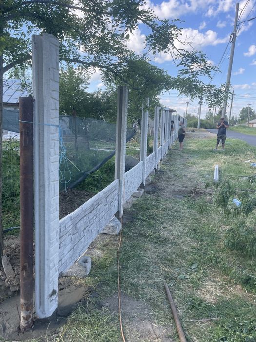 Garduri din beton armat