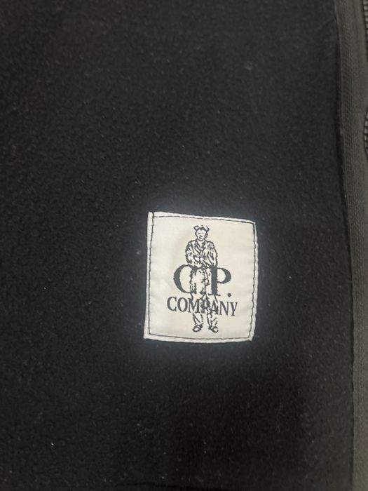 C.P Company суичер