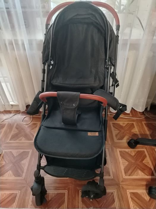 Продаю прогулочную коляску