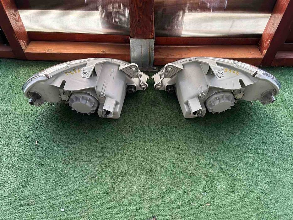 фар фарове ляв и десен Kia Rio 2000-2003г. #556s #557s