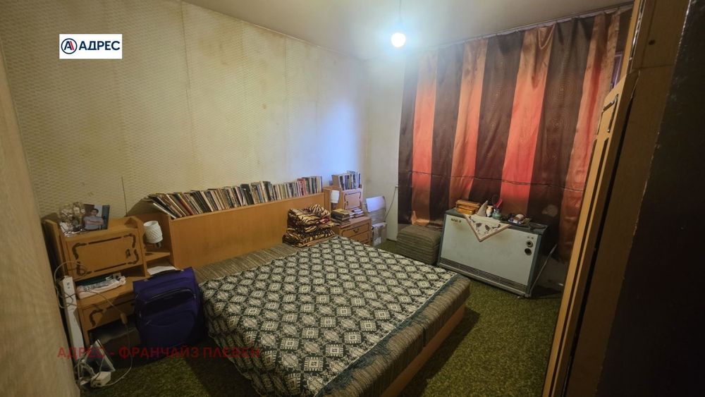 Продава се Тристаен апартамент в Плевен, Дружба 4 - 86 кв.м за 445 €/кв.м - Снимка #4