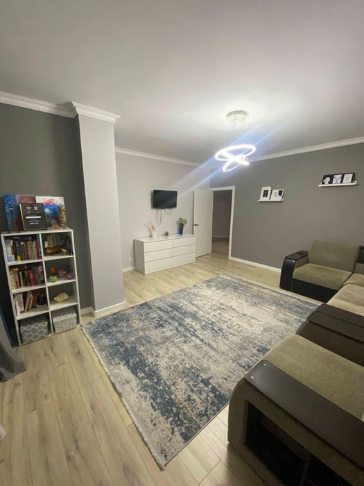 продается диван 40к  торг