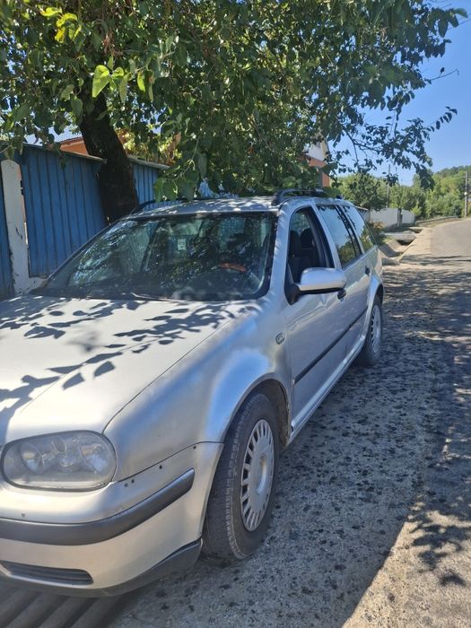 Vând golf 1.4 benzina