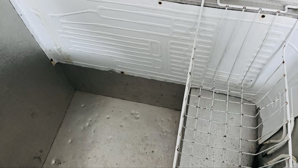 Продам морозильник