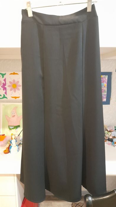 Отдам офисные/школьные юбки