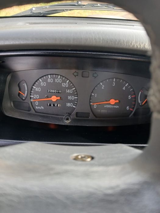 Vând Mitsubishi L200